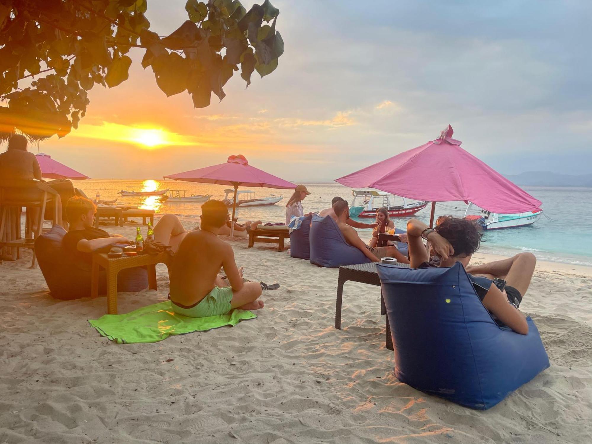 Lushy Hostel Nusa Penida Toyapakeh エクステリア 写真